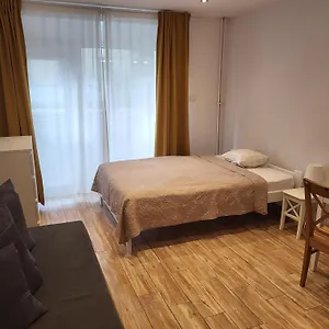 https://pokoje-goscinne-przy-ogrodzie-staromiejskim.hotelswroclaw.com